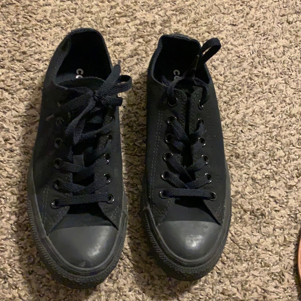 Black converse